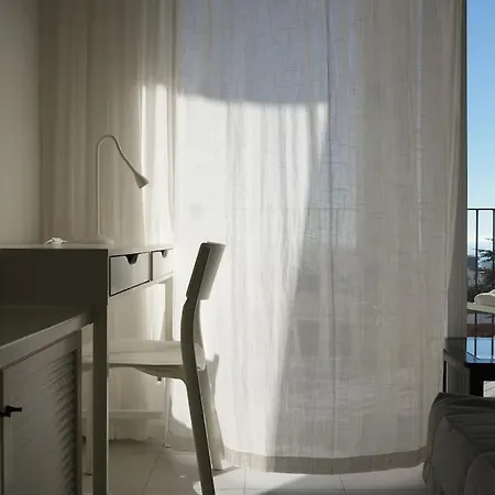 Апартаменти With Sea View & Pool, Garden, Dishwasher