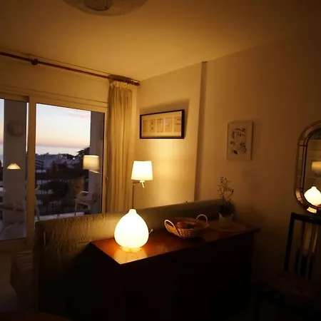 Апартаменти With Sea View & Pool, Garden, Dishwasher *