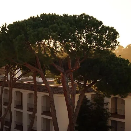 With Sea View & Pool, Garden, Dishwasher Апартаменти *