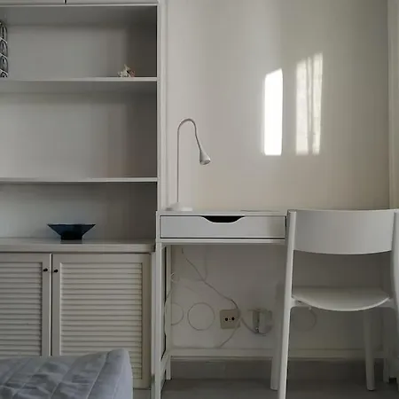 Apartment With Sea View & Pool, Garden, Dishwasher