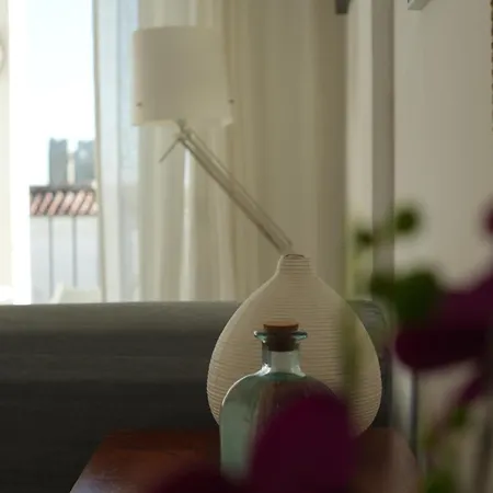 Διαμέρισμα Quiet In Fenals With Balcony, Pool And Workspace For Medium-term *