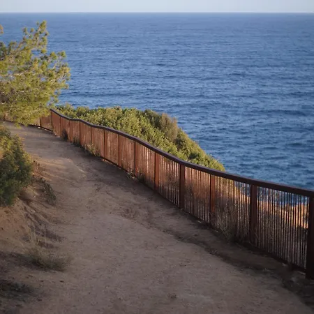 Quiet In Fenals With Balcony, Pool And Workspace For Medium-term * Lloret de Mar