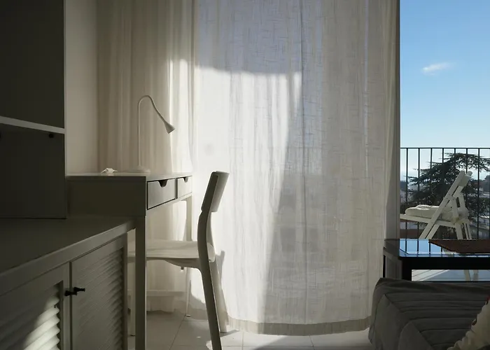 Quiet In Fenals With Balcony, Pool And Workspace For Medium-term Апартаменти