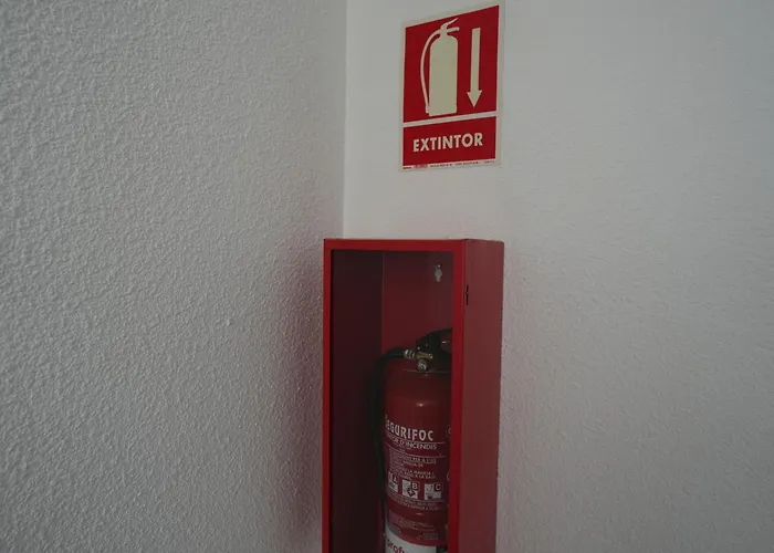 Апартаменты Quiet In Fenals With Balcony, Pool And Workspace For Medium-term Льорет-де-Мар